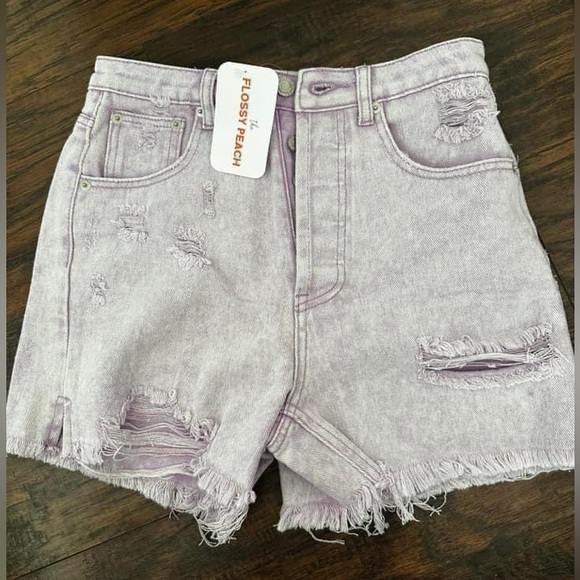 High Waisted Distressed Denim Shorts - Small/Size 26 NWT - Picture 3 of 3